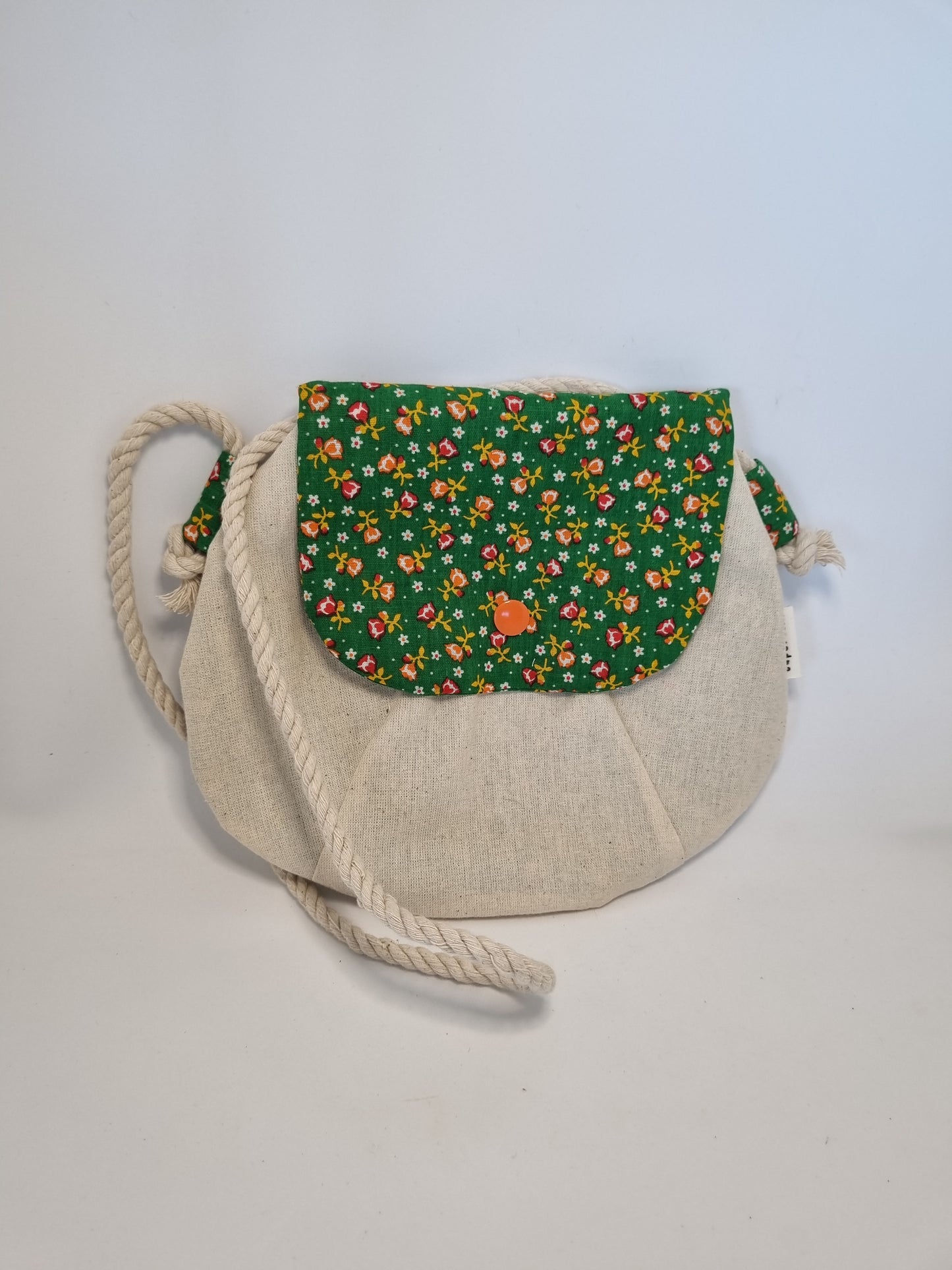 Carteras de tela con broche